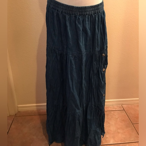 Cowgirl tiered skirt - Picture 2 of 6